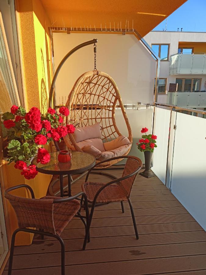 Apartament Fala-Miodowy Dom Kolobrzeg Bagian luar foto